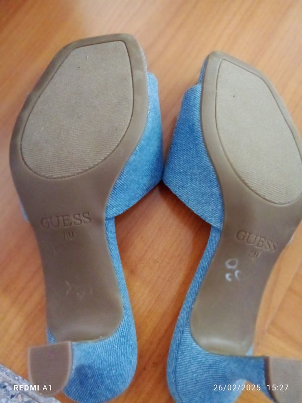 Zapatos de tacón marca Guess. Número 37