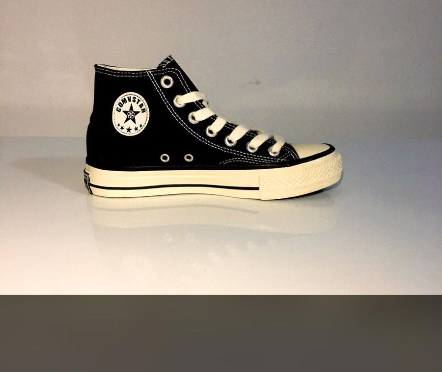 Tenis estilo converse, excelente calidad.