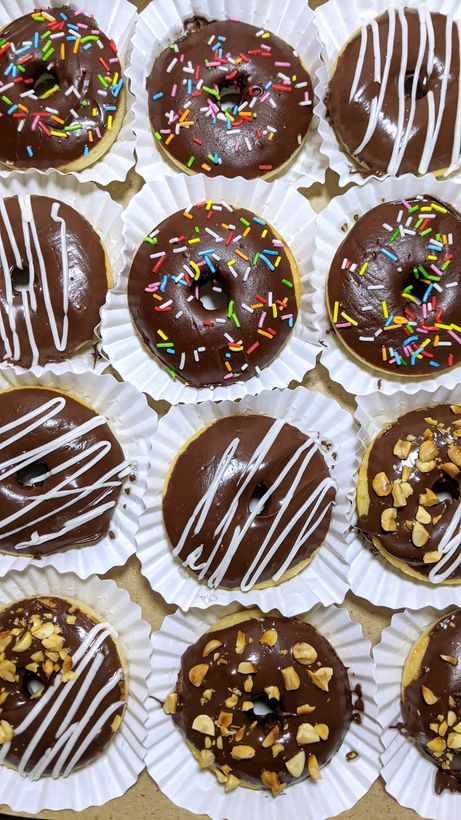 Caja de 16 donas 