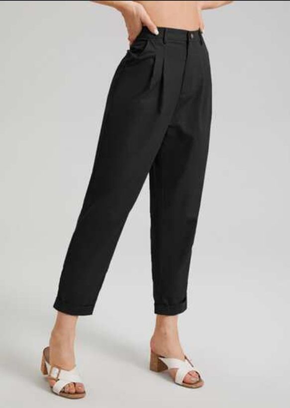 Pantalón negro de mujer 