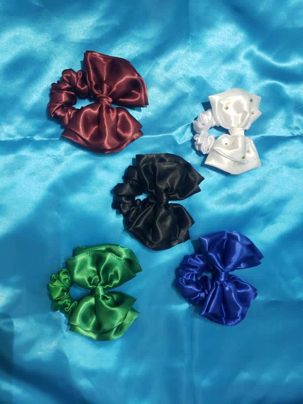 Scrunchies de satín 