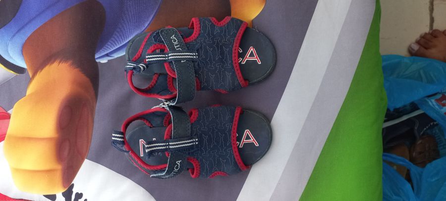 Zapatos de niño