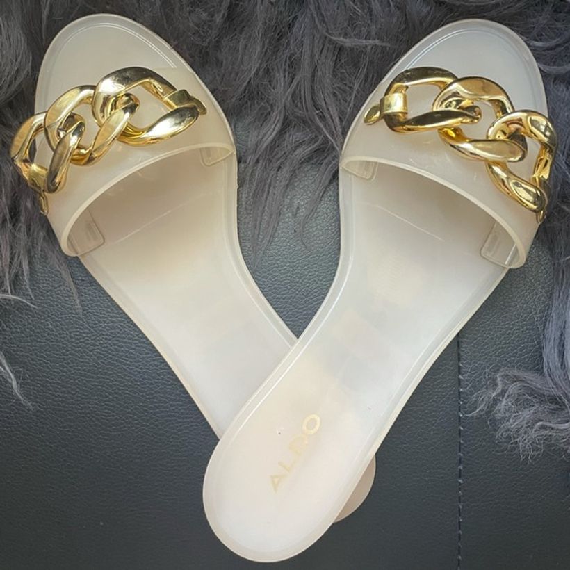 Sandalias Aldo con Hebilla dorada ✨#39.